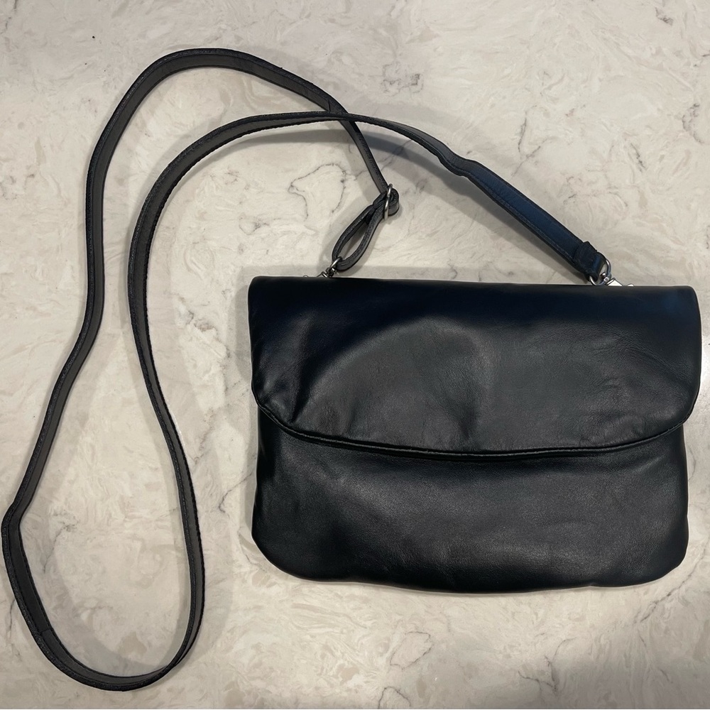 Brand New $188 m0851 Leather Envelope Crossbody Bag - made in Montreal